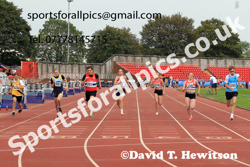 100 metres, Gateshead Tartan Games.  Photo: David T. Hewitson/Sports for All Pics